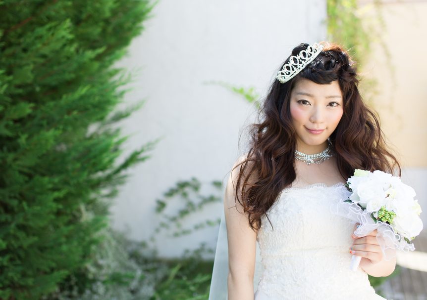 輪郭 服装別で教えます 結婚式花嫁さんのロングヘアアレンジ Briju 輪郭 服装別で教えます 結婚式花嫁さんのロングヘアアレンジ Briju