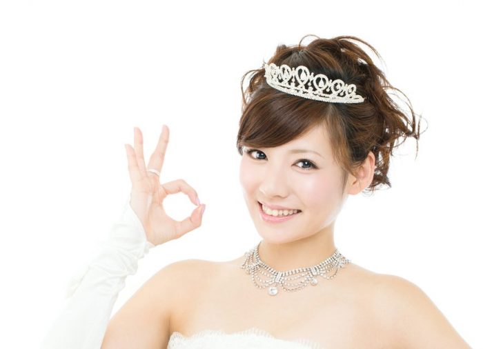 輪郭 服装別で教えます 結婚式花嫁さんのミディアムヘアアレンジ